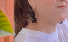 Load image into Gallery viewer, Black earrings
