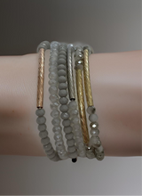 Load image into Gallery viewer, Gray beaded bracelet
