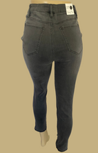 Load image into Gallery viewer, Gray Black skinny jeans
