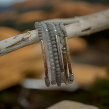 Load image into Gallery viewer, Gray beaded bracelet
