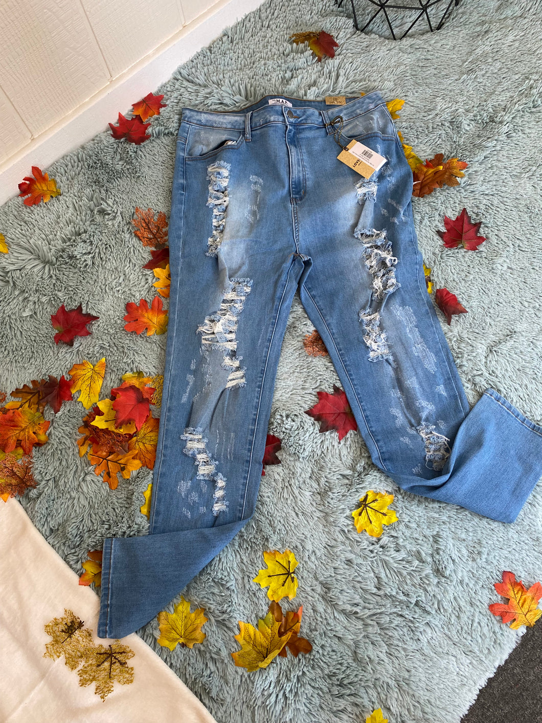 plus size ripped jeans