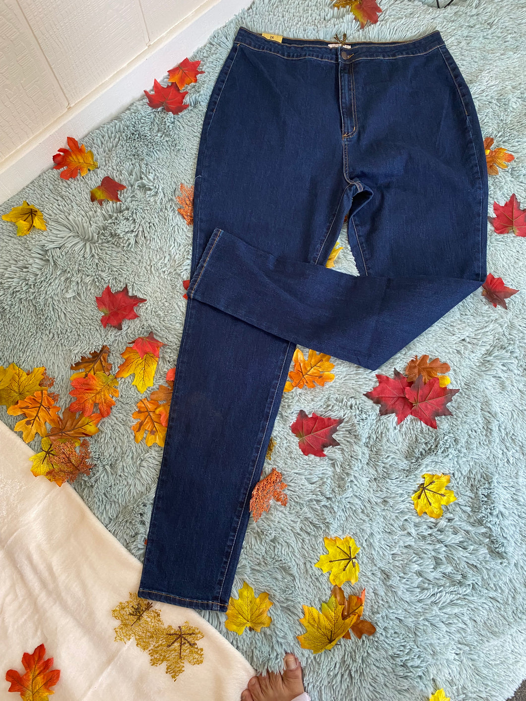 Dark color denim skinny jeans plus size