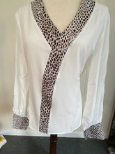 Load image into Gallery viewer, Leopard long sleeve top
